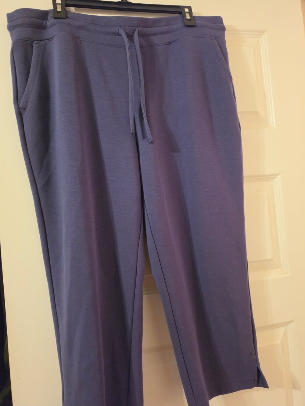 Women's XL Capri Pants, 32 Cool Brand